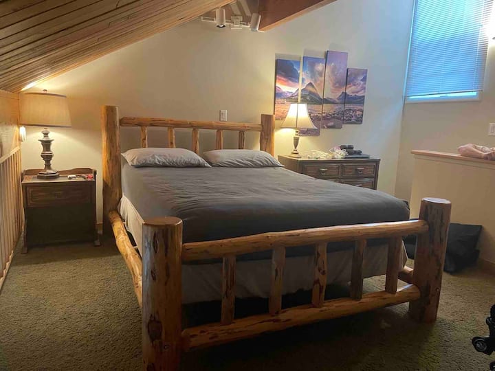 标准双人原木床 