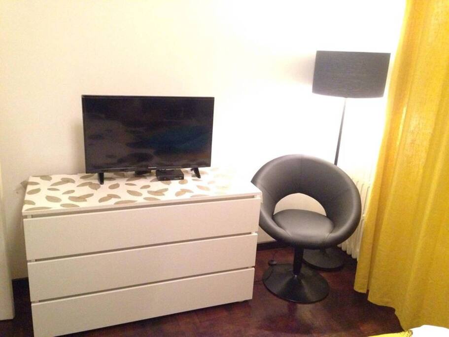 The sleeping room (TV cable box with international channels)