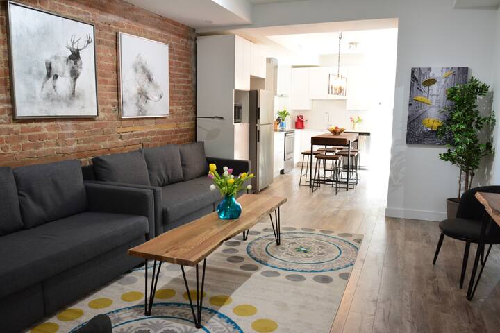 Rare Find – 3 BR + 4 Full BA – Huge Sunny Terrace! gallery image 3