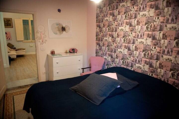 chambre avec lit double