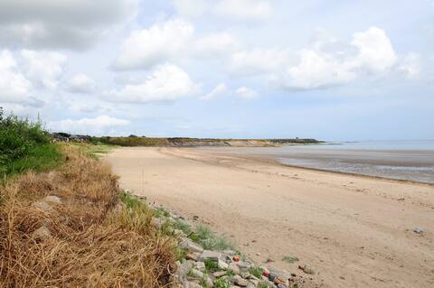 Stunning Sea View Beachfront Apartment 5