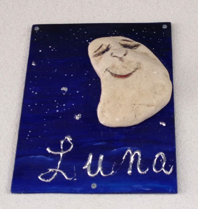 Luna, secondo appartamento (Moon, Second apartment)