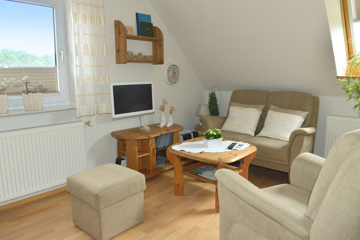 Successful Airbnb property: Quiet apartment in country house style with breakfast in Leer