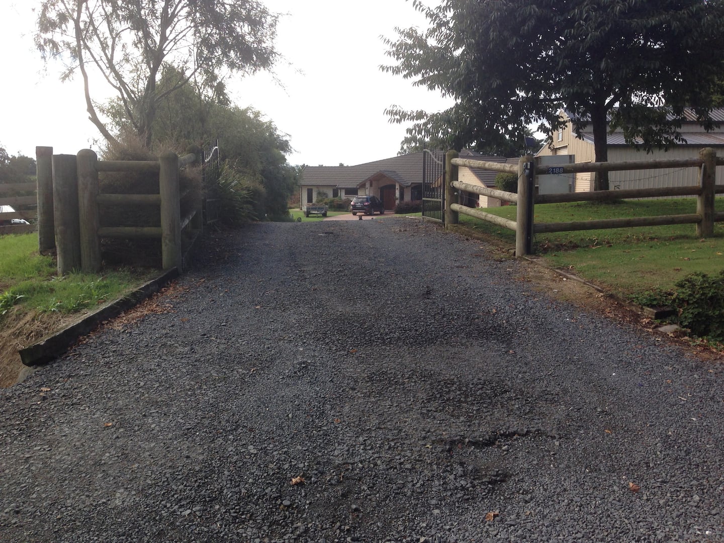 Quiet & Rural Sleeps 6. 4
