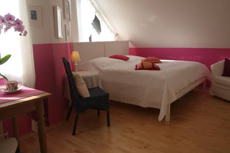 bed and breakfast dusseldorf, dusseldorf bed and breakfast, bed bed and breakfast dusseldorf, dusseldorf bed and breakfast, bed