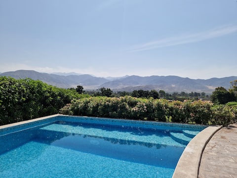 KAI Azpitia HOUSE with an amazing view of the Valley