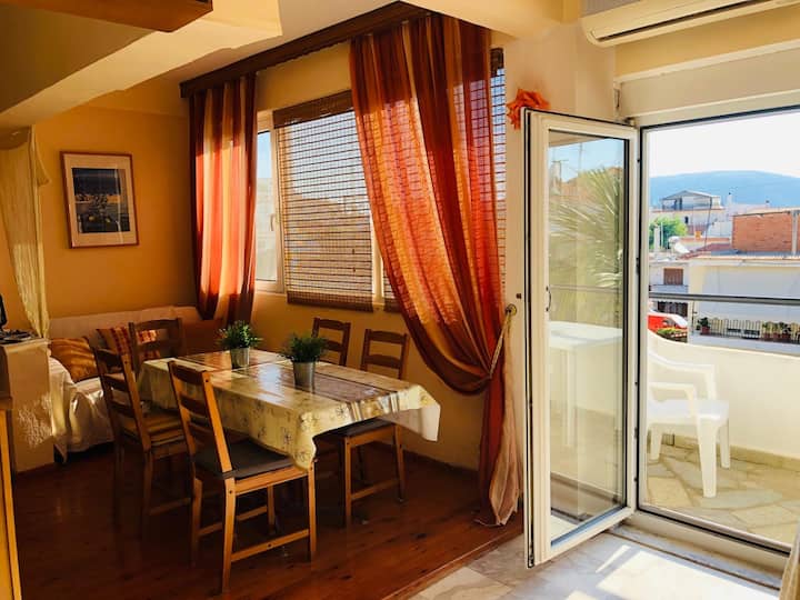STRANDNAHE Ferienwohnung mit Klima (Nea Peramos)