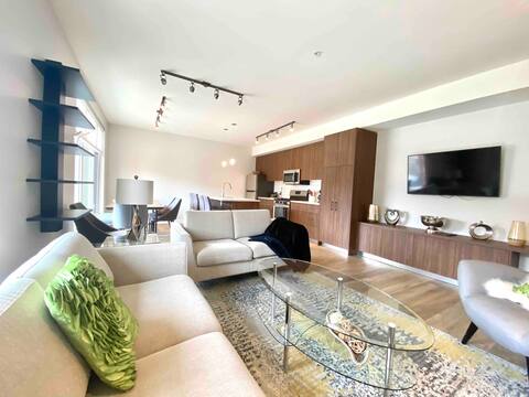 New 3-Bedroom Condo in the Heart of Sidney!