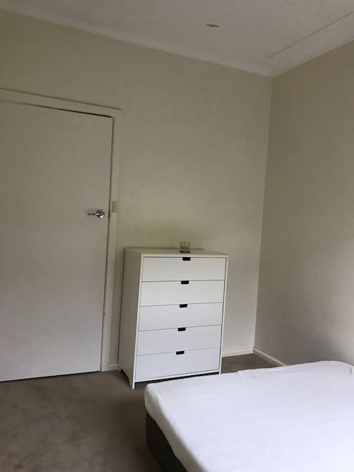 Comfortable drawer and good space for luggage