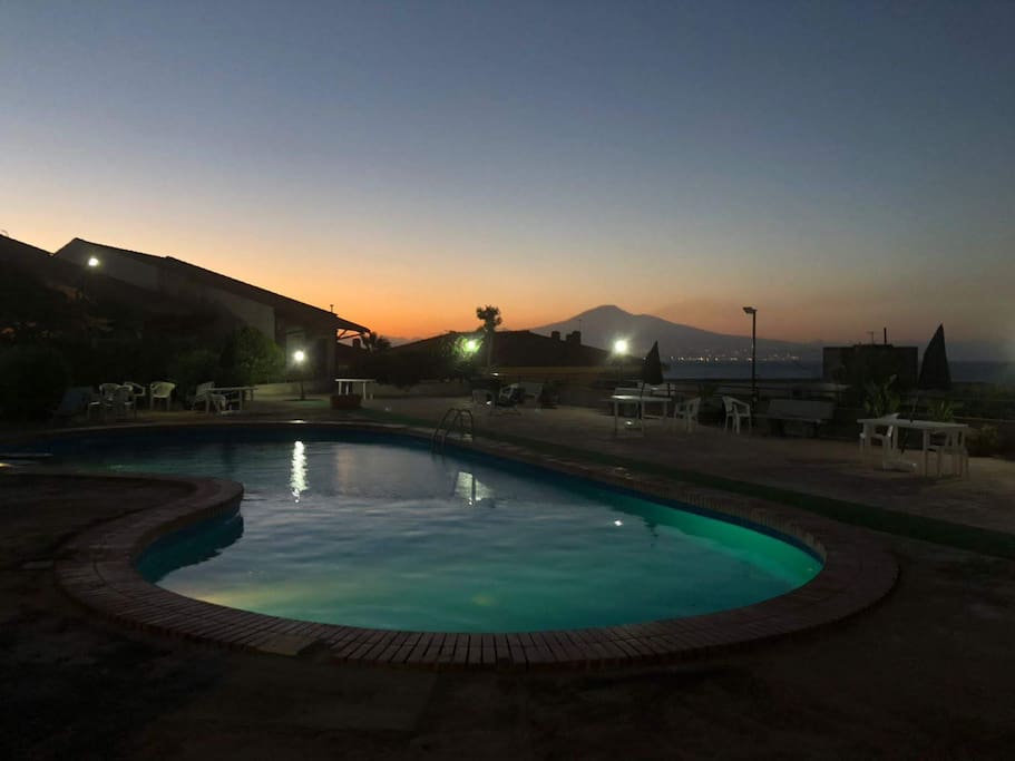 Wonderfull View of Etna and Pool