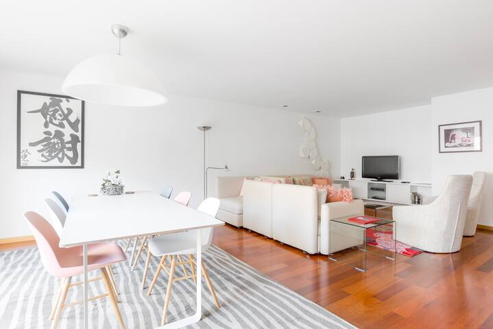 Pretty Porto Apartment by SOULSHARING.PORTO gallery image 3