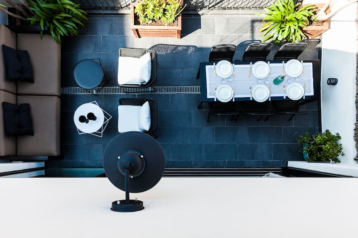 Penthouse Duplex. Private terrace. Daily Cleaning!