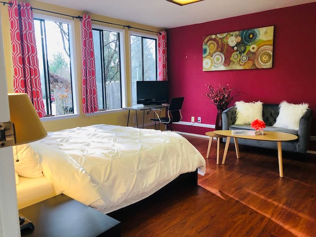 Airbnb Redmond Vacation Rentals Places To Stay