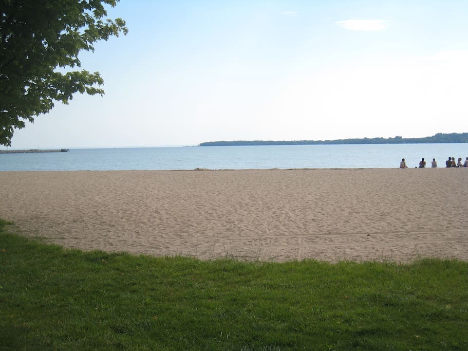Just two blocks to a gorgeous sandy beach with picnic tables, playground, and volleyball net