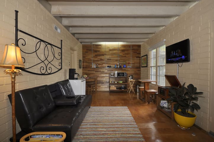 Casita in River Road