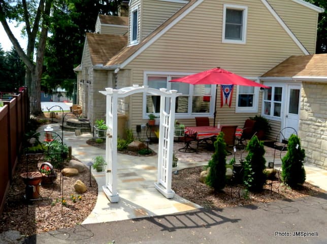 Charming Studio In Growing Gahanna, Near Columbus
