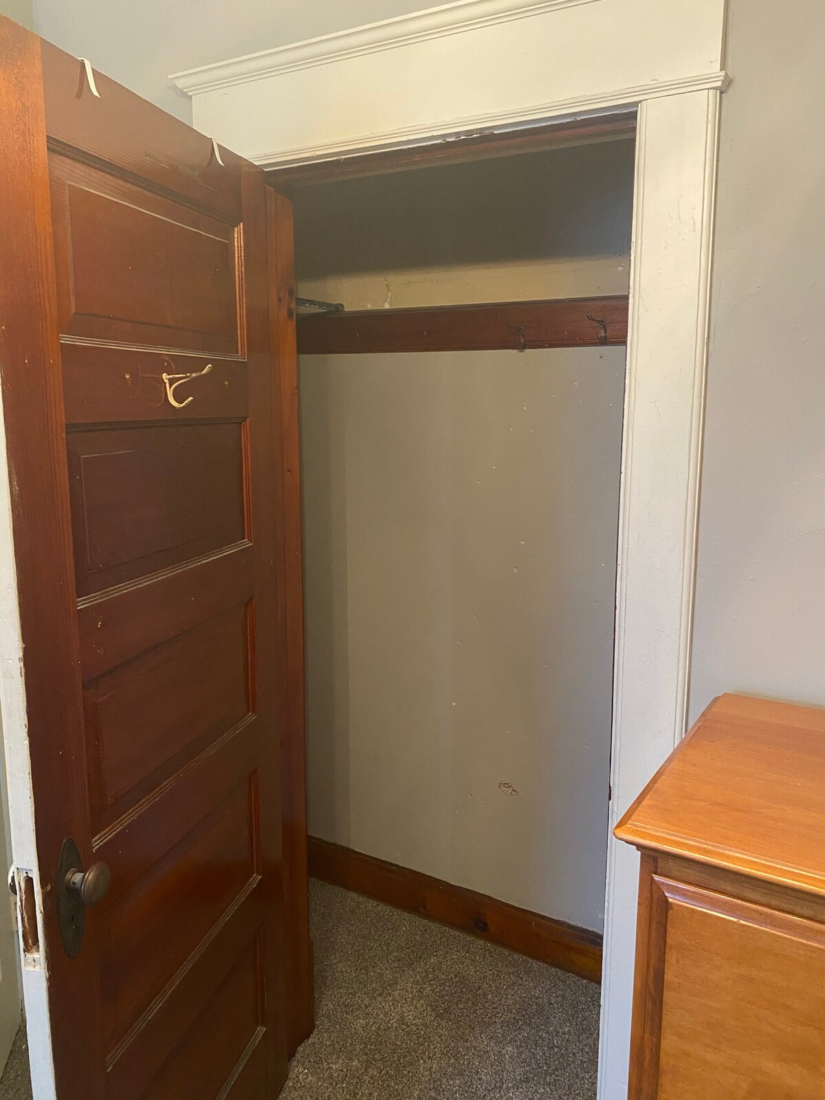 卧室的衣柜空间