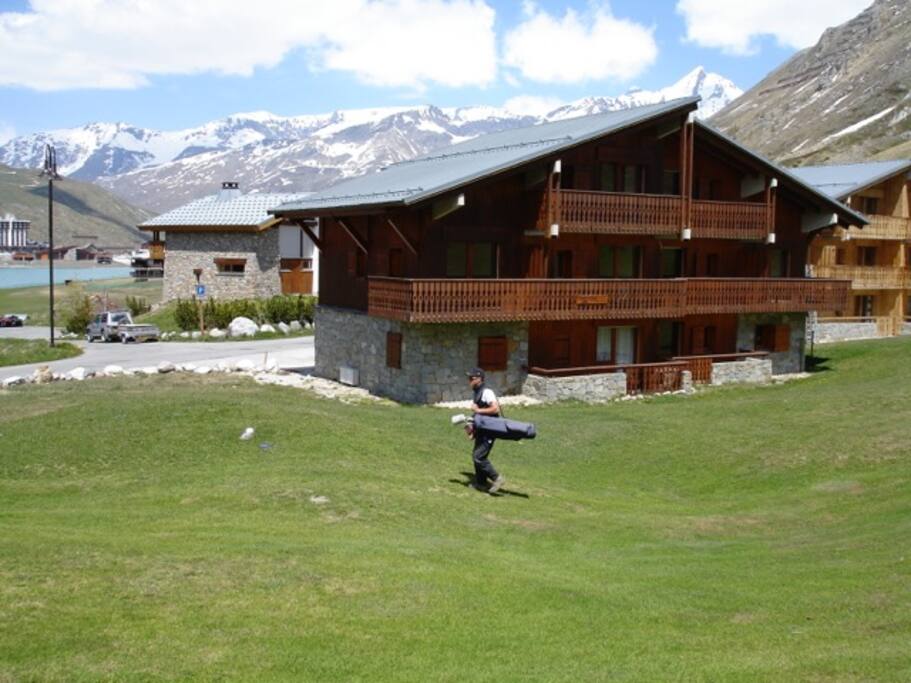 Au pied du golf