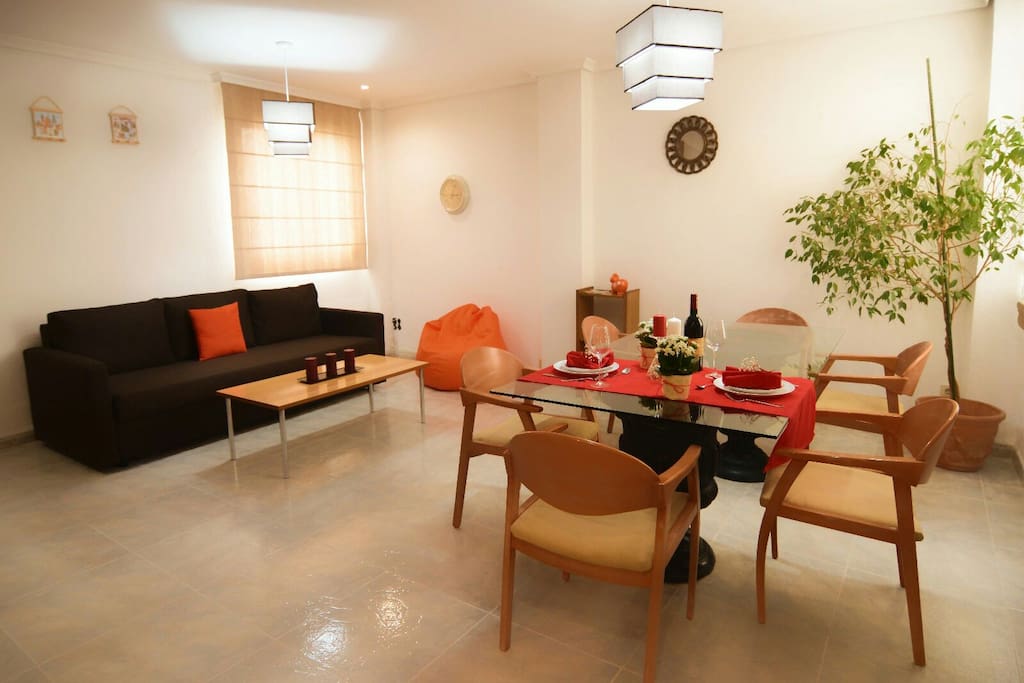 Living Room / Dinning area