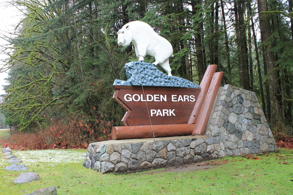 Boarders Golden Ears Provincial Park