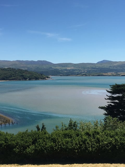 Coastal with private lawn and a sea view garden