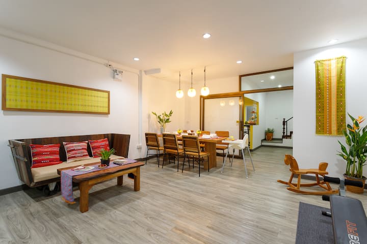 Chiang Mai Old City For Family Of 5, 2br 2bath - Chiang Mai, Thailand