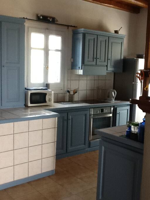 Fully equipped kitchen