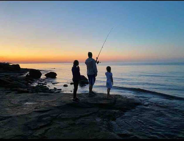 Ocean Oasis 4BR House*Long-Term Stays Welcome gallery image 5