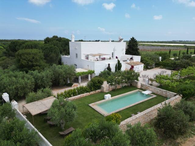 Masseria Le Cerase – Stunning Masseria with Pool gallery image 2