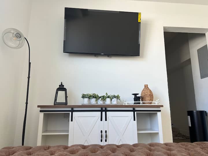 Remodeled Gem, Wow! - Miami, FL