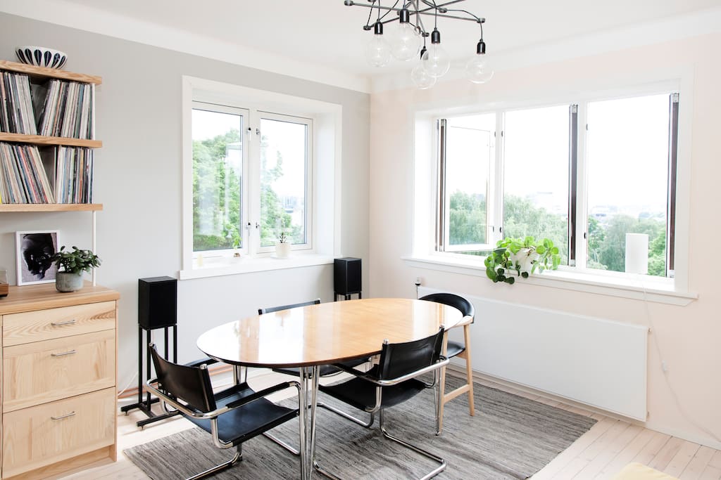 Sunny living room with an incredible view of central Oslo.