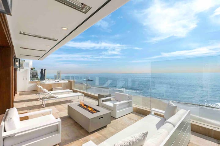 Luxe Beachfront Living | Hot Tub | Stunning View