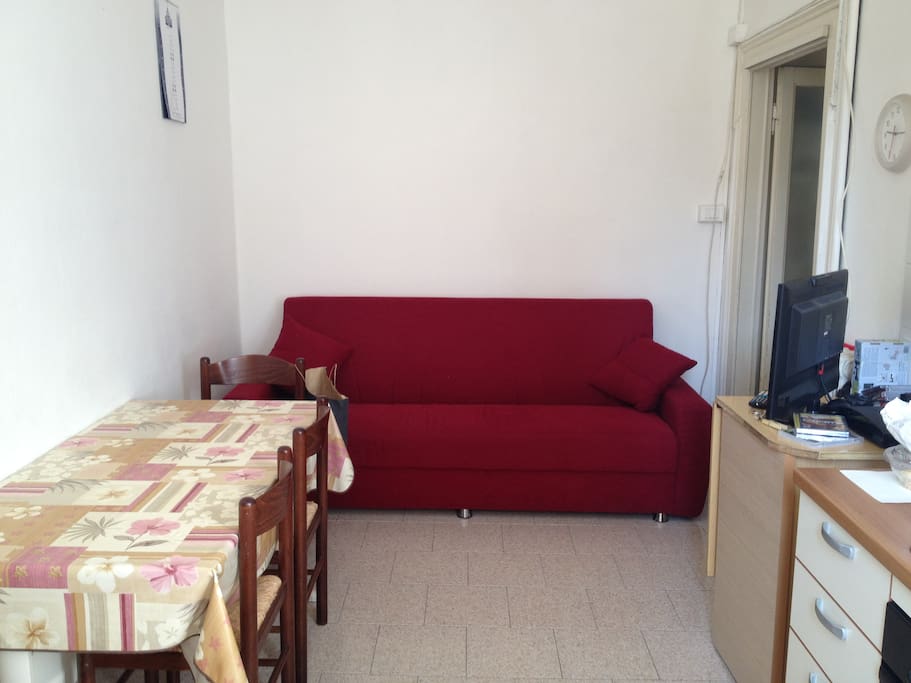 Living room w kitchen