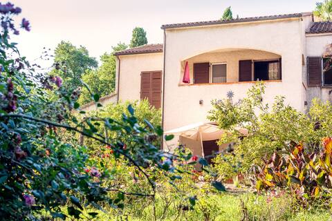 Corsican country house apartment 1  balcony 4/5 pax