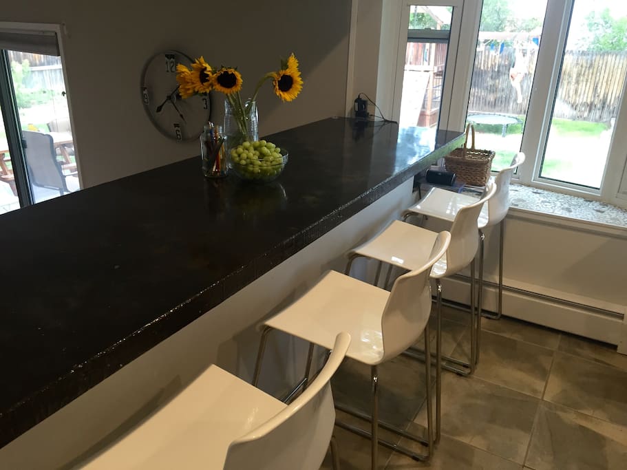 Kitchen Eating Area