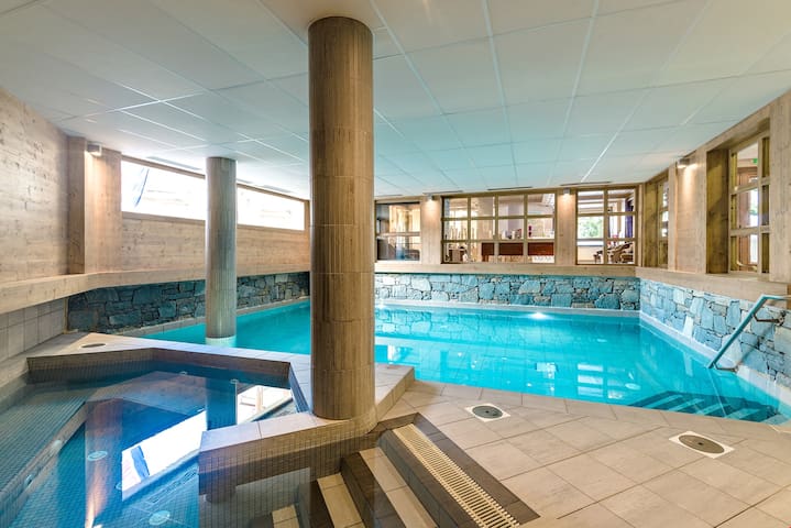 Joli Studio proche des remontées, avec accès Piscine, Sauna, Spa et plus !