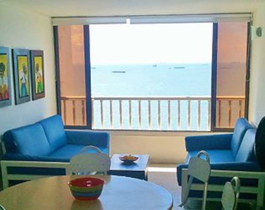 SALA Y COMEDOR