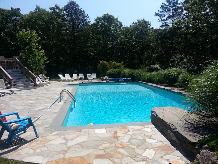 A Quiet Place in the Hamptons Houses for Rent in East Quogue, New