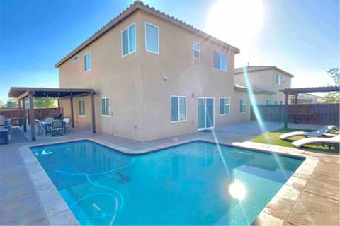 Cozy 4-bedroom home with pool and game room