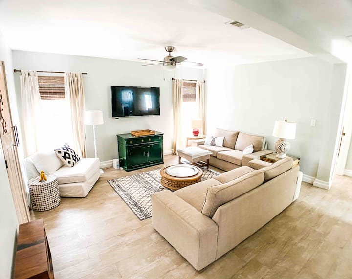 Cozy On Westwood - West Palm Beach, FL