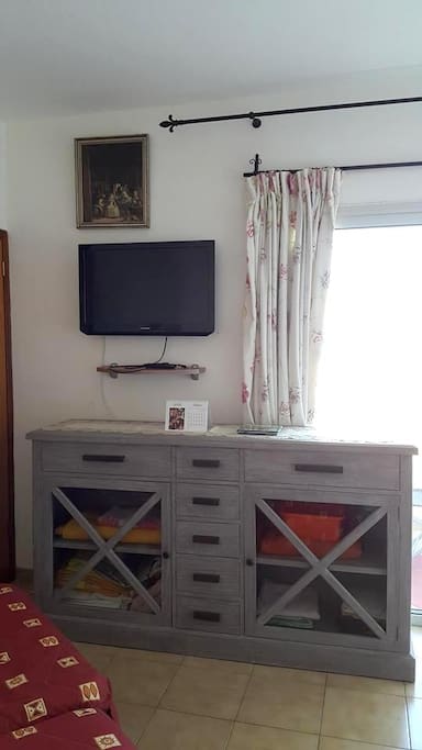 TV