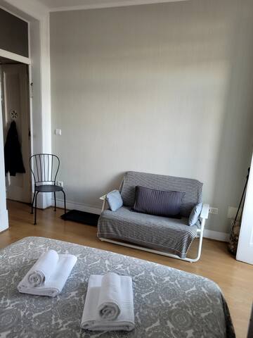 Lisbon Apartment 6.2 km Airport gallery image 2