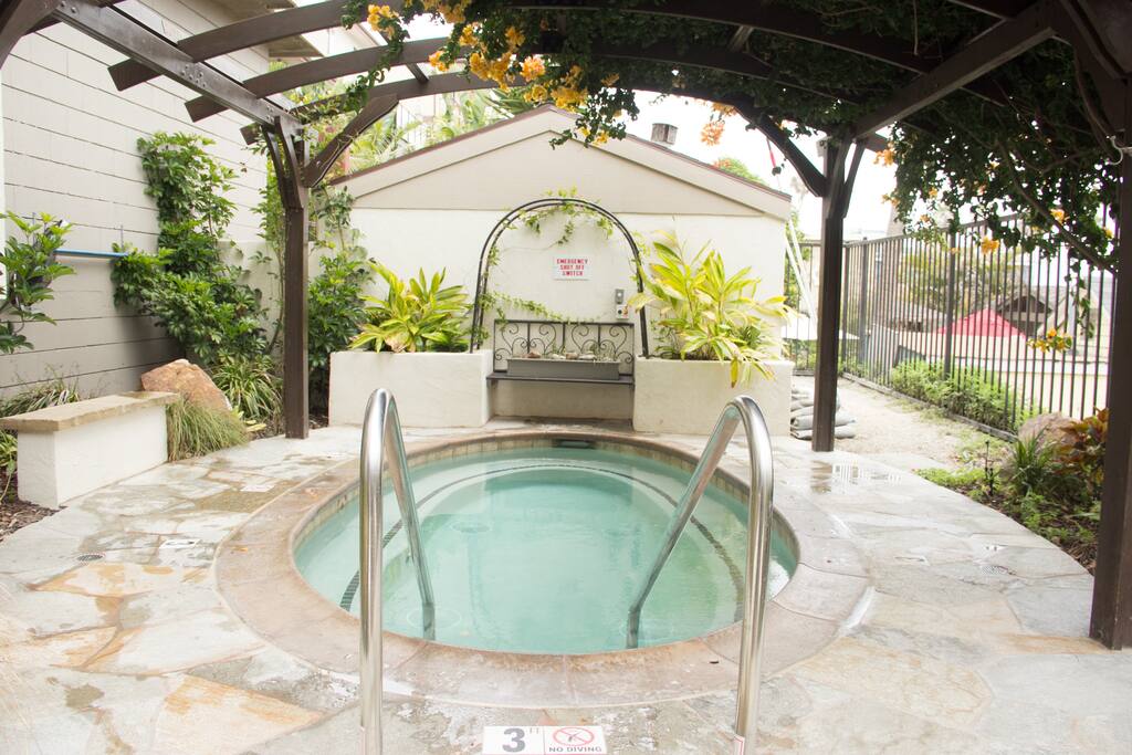 Community Jacuzzi A Building