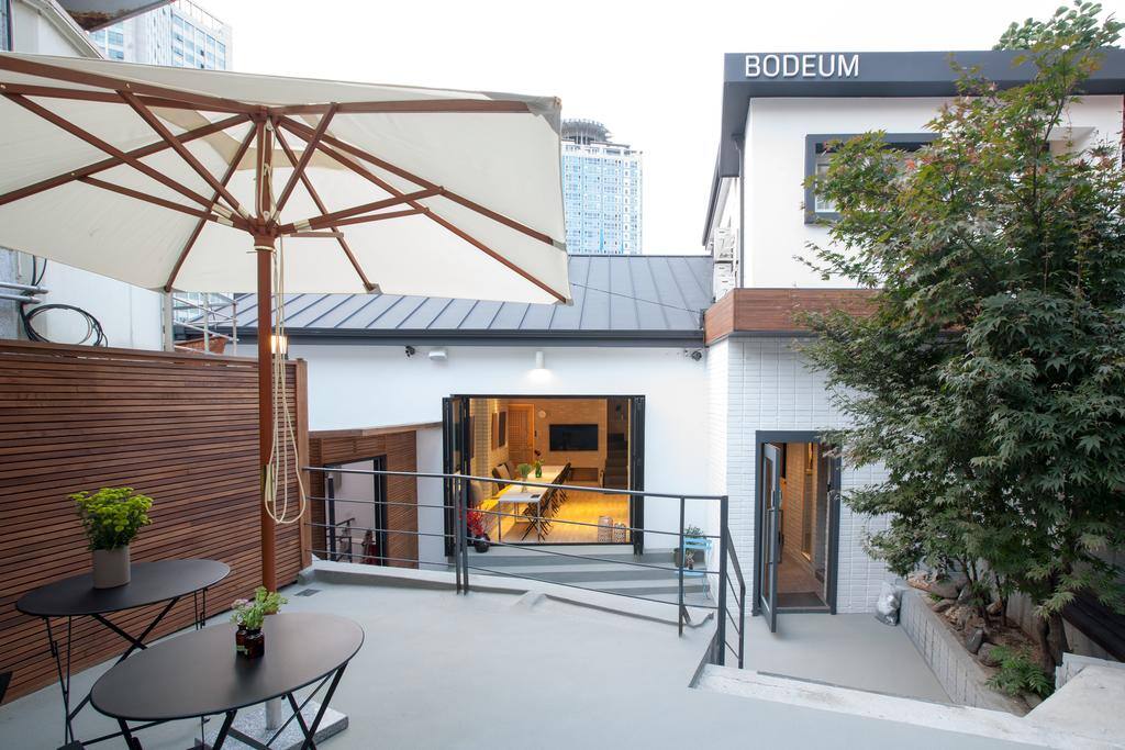 Front yard with a big terrace