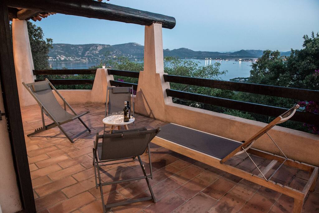 Vue Ouest, le soir (mobilier actuel)