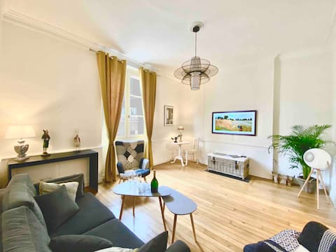 Airbnb performant: L'Interlude gîte in the heart of Chartres with Parking à Chartres