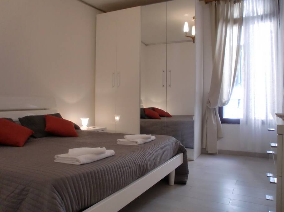 1st Bedroom_Wardrobe