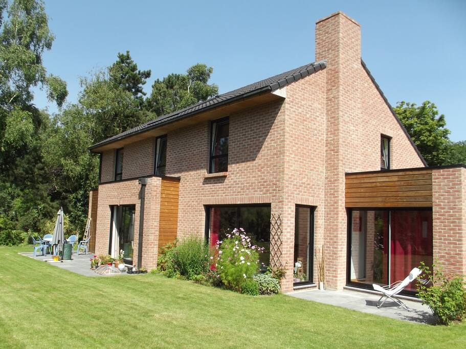 Maison spacieuse avec jardin