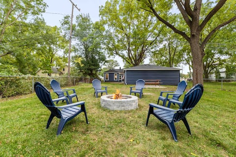 Modern Meets Elegance | 3BR Stay| Detroit & DTW