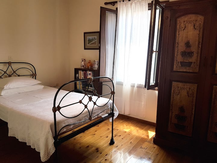 غرفة النوم 1